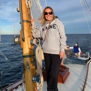 Meet your Posher, Carissa